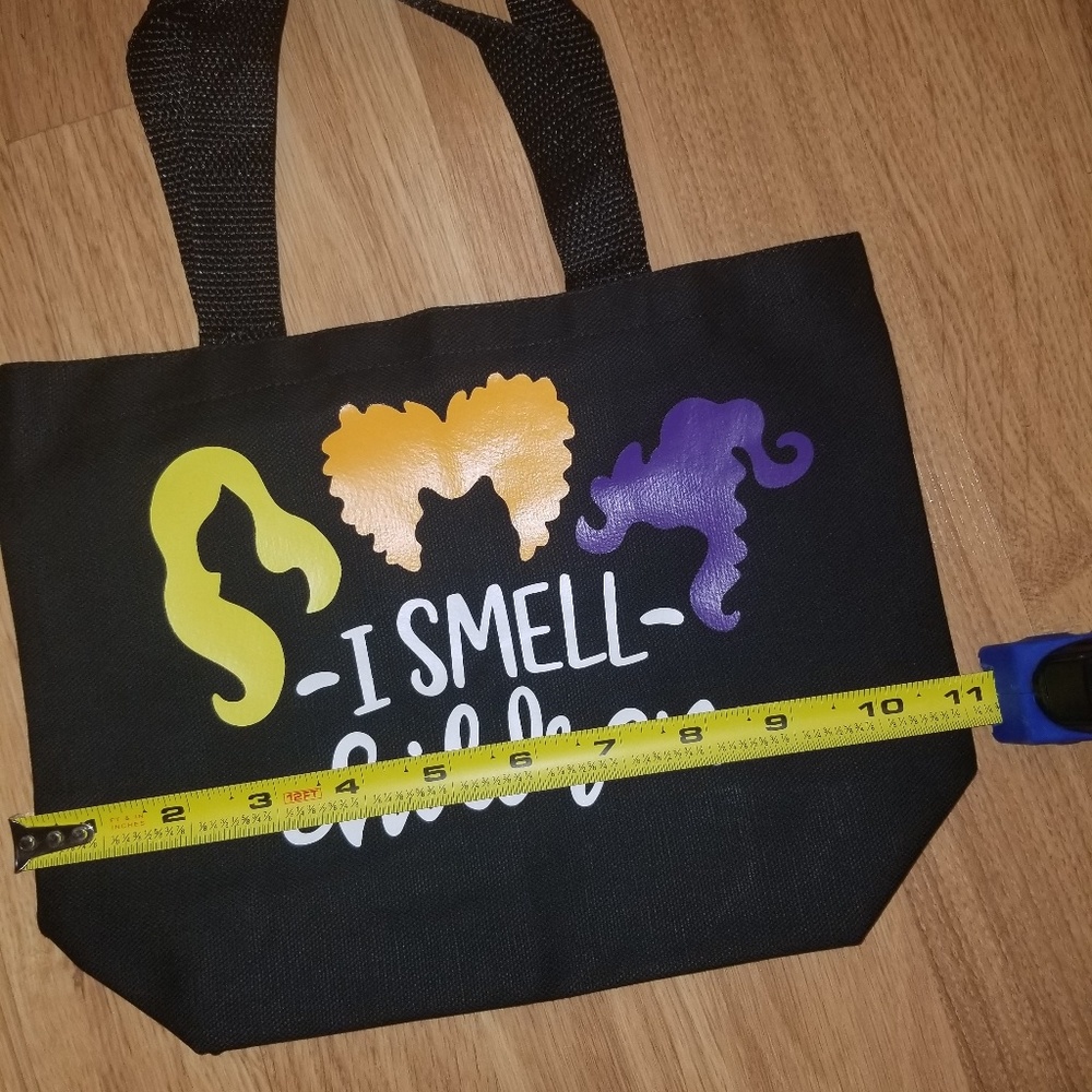 Disney Hocus Pocus small tote NEW - Picture 3 of 6